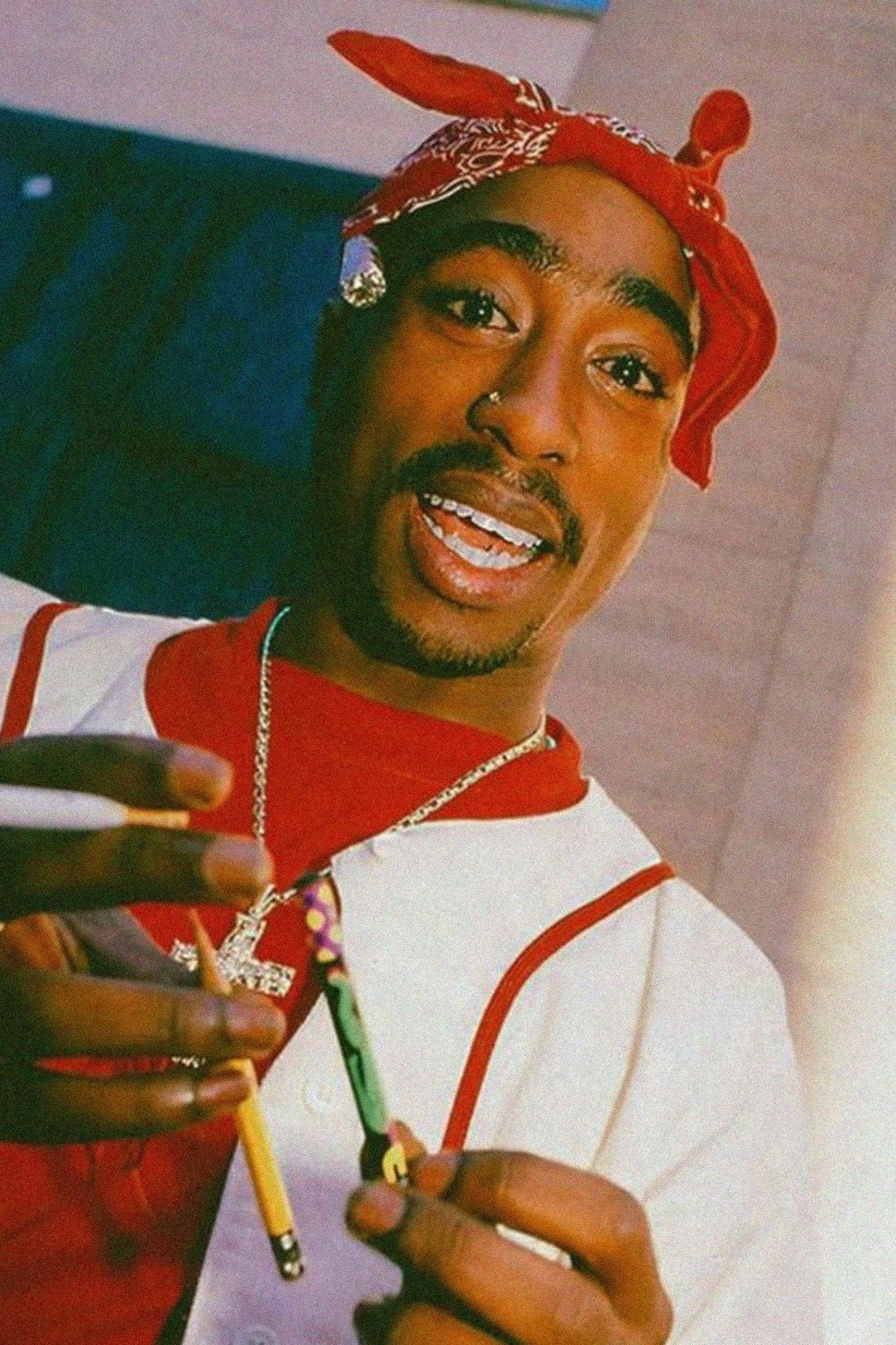 Tupac Red Bandana